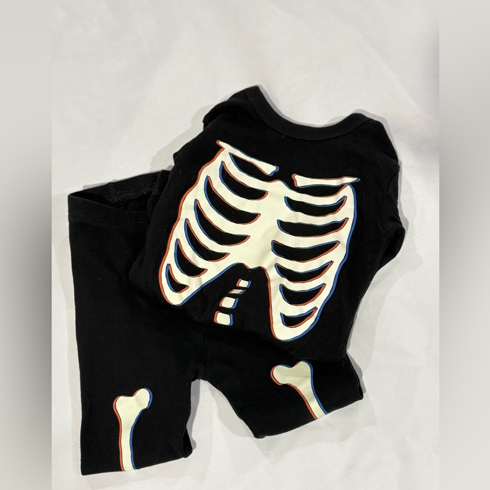 GAP Kids Glow-in-the-Dark Pajama Top